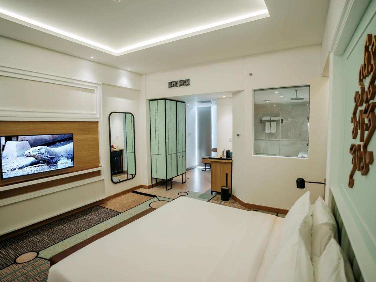 Luwansa Hotel&Convention Center Manado Buitenkant foto
