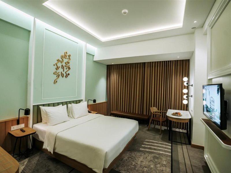 Luwansa Hotel&Convention Center Manado Buitenkant foto