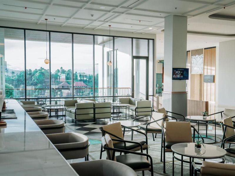 Luwansa Hotel&Convention Center Manado Buitenkant foto