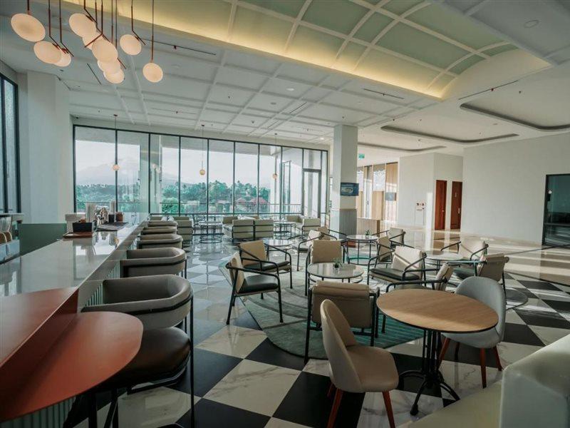 Luwansa Hotel&Convention Center Manado Buitenkant foto